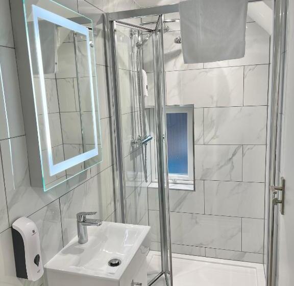 Номер Стандарт Индивидуальный, Holtwhites