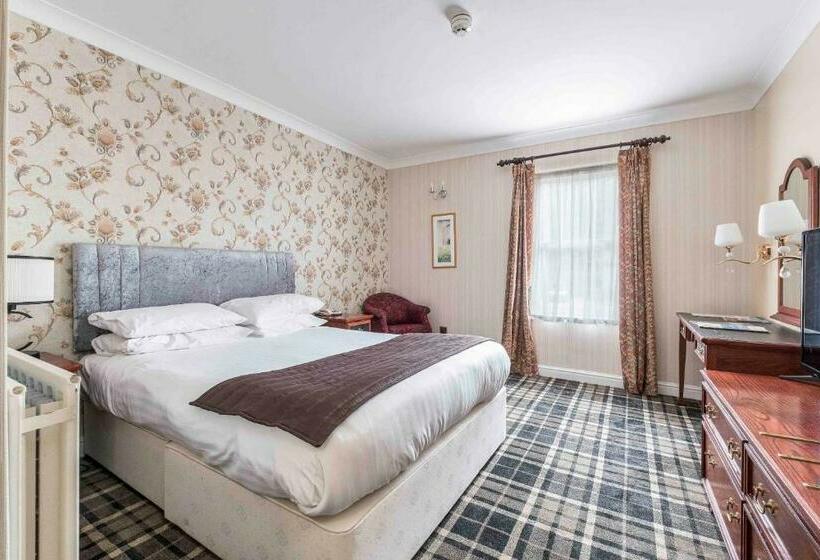 اتاق کلاب, Muthu Belstead Brook