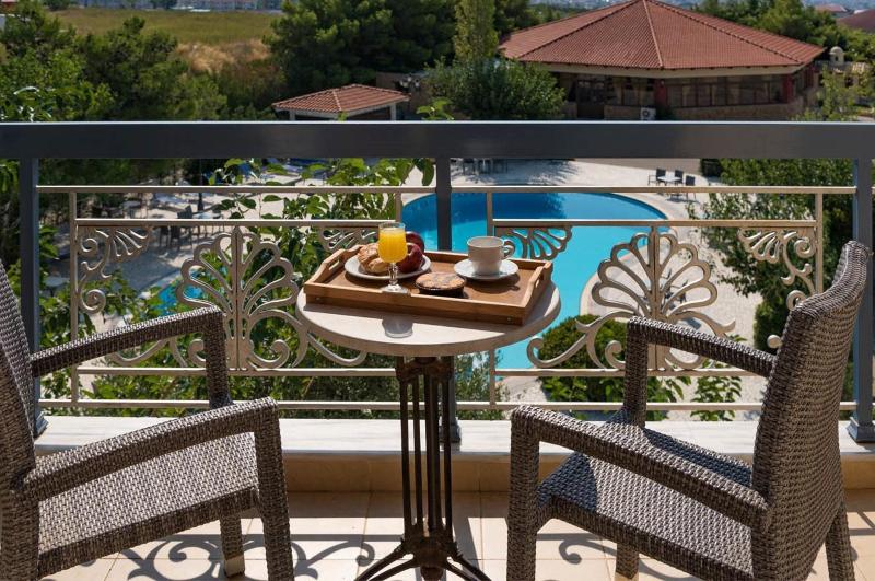 Номер Стандарт, Acharnis Kavallari Hotel Suites