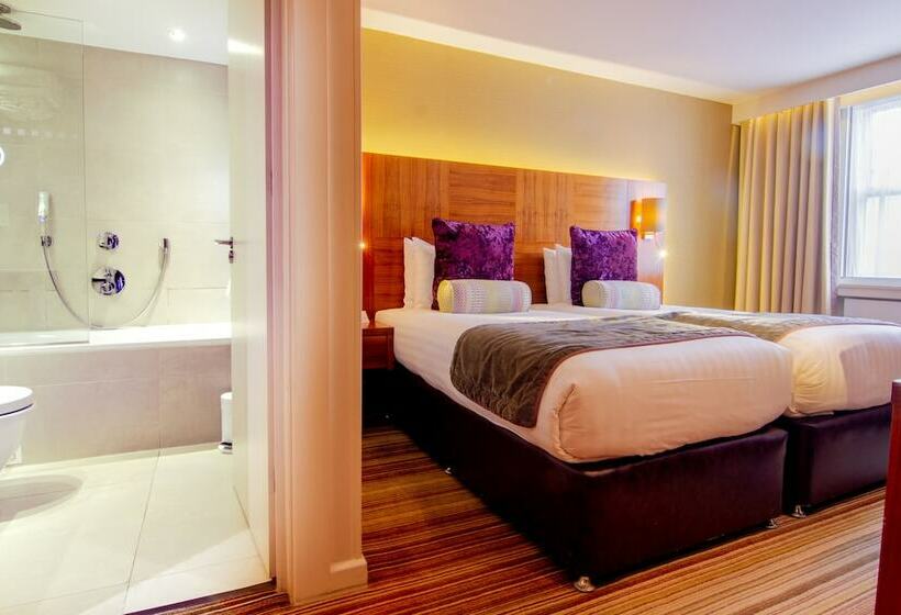 غرفة تنفيذية, Blakemore Hyde Park
