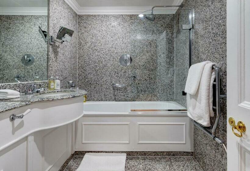 ジュニアスイート, Dukes London