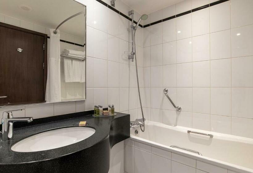 Номер Superior Кровать Кинг, Hilton London Metropole