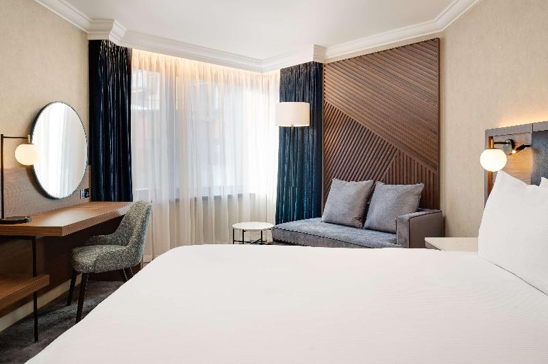 Номер Executive Кровать Кинг, Hilton London Metropole