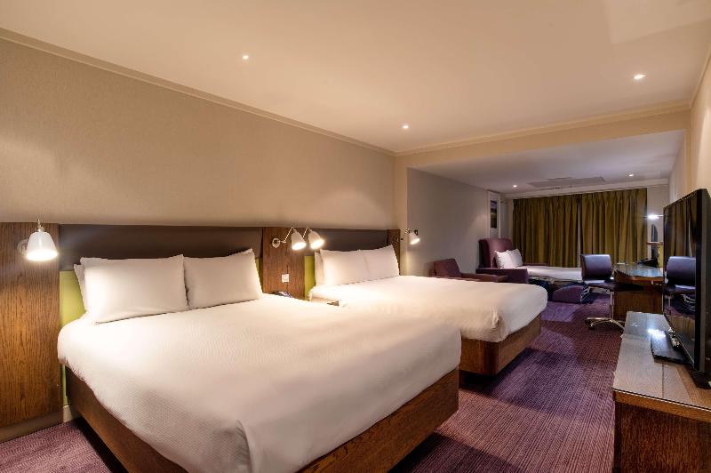 Номер Superior, Hilton London Metropole