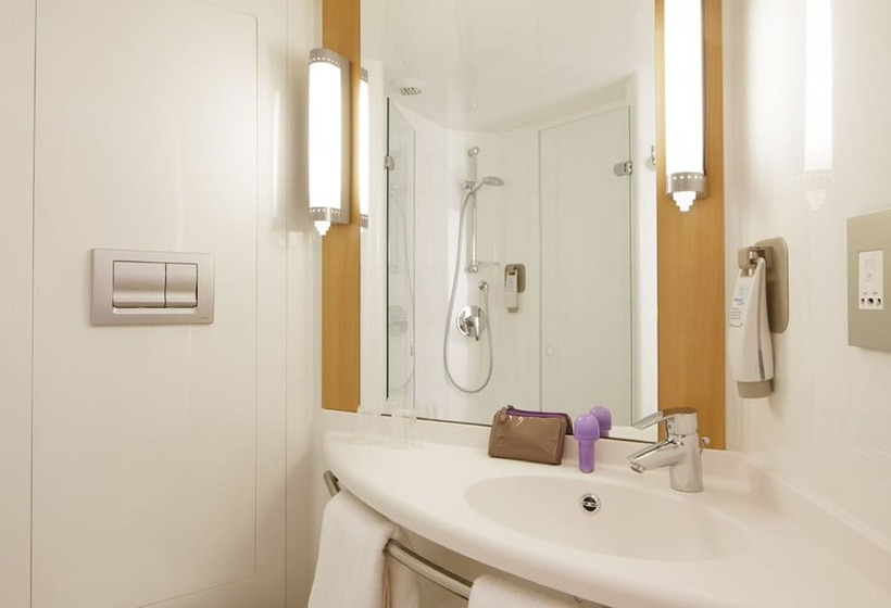 Номер Стандарт, Ibis London Greenwich