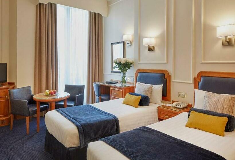 Cameră Standard, Lancaster Gate