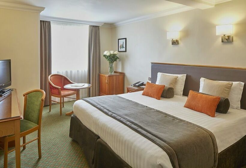 Cameră Standard, Lancaster Gate
