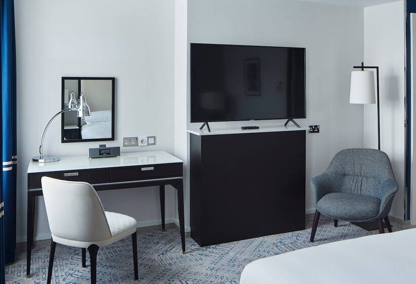 Номер Superior с Видом, London Marriott Hotel Grosvenor Square