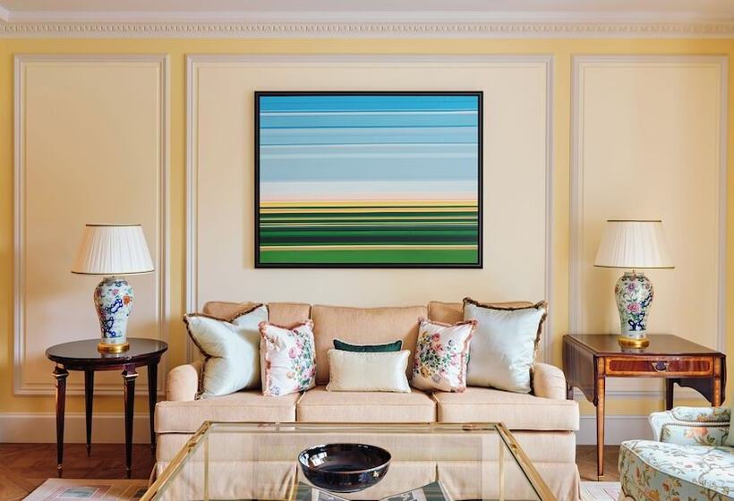 Люкс с Террасой, The Dorchester   Dorchester Collection