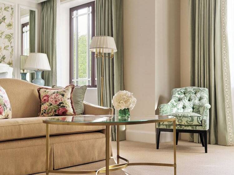 带公园景观的行政房间, The Dorchester   Dorchester Collection