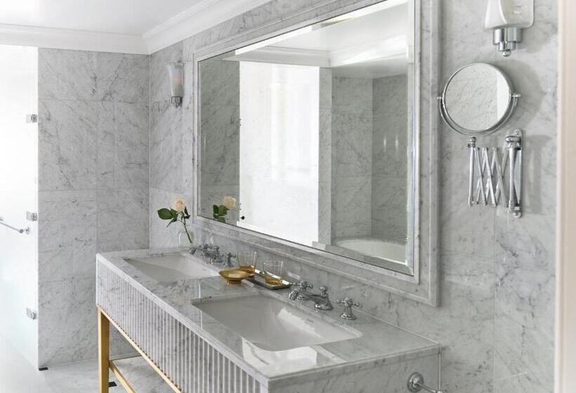 Номер Deluxe, The Dorchester   Dorchester Collection