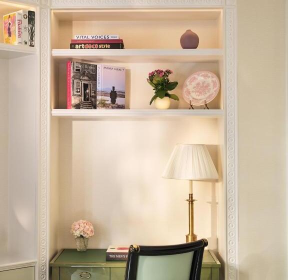 标准工作室, The Dorchester   Dorchester Collection