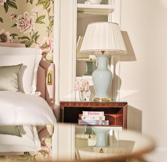 Студия Стандарт, The Dorchester   Dorchester Collection