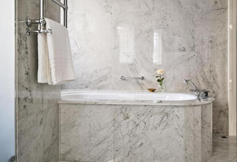 标准工作室, The Dorchester   Dorchester Collection
