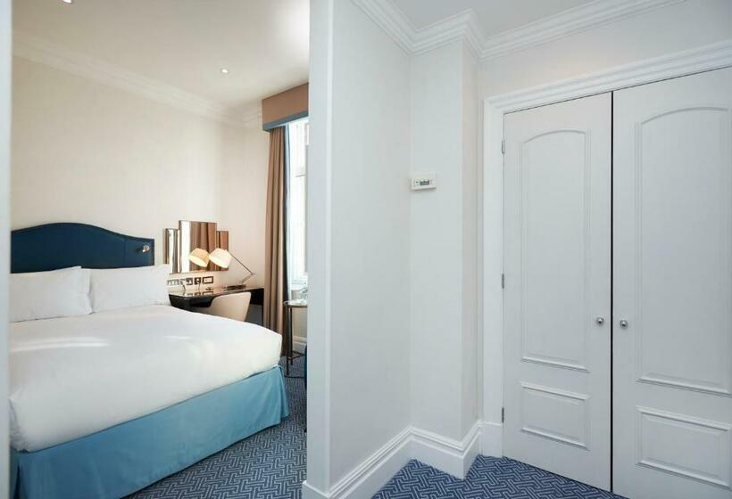 Номер Стандарт, The Waldorf Hilton London