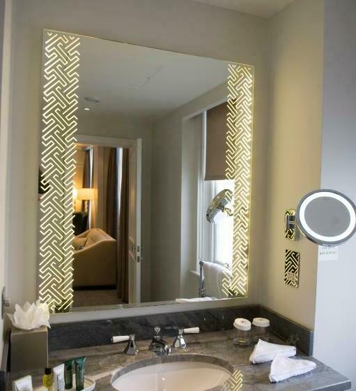 Номер Superior, The Waldorf Hilton London