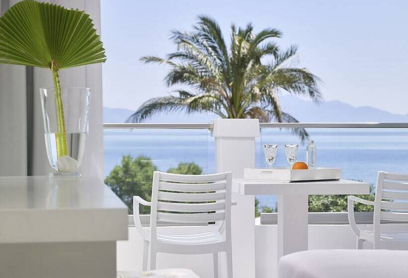 Люкс Семейный 2 Спальни, Dimitra Beach Hotel & Suites