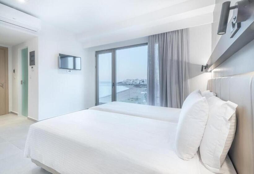 수피리어 트리플 룸, Avra By Smile Hotels