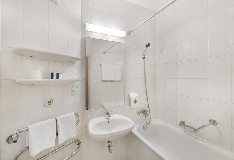 Номер Superior, Budapest