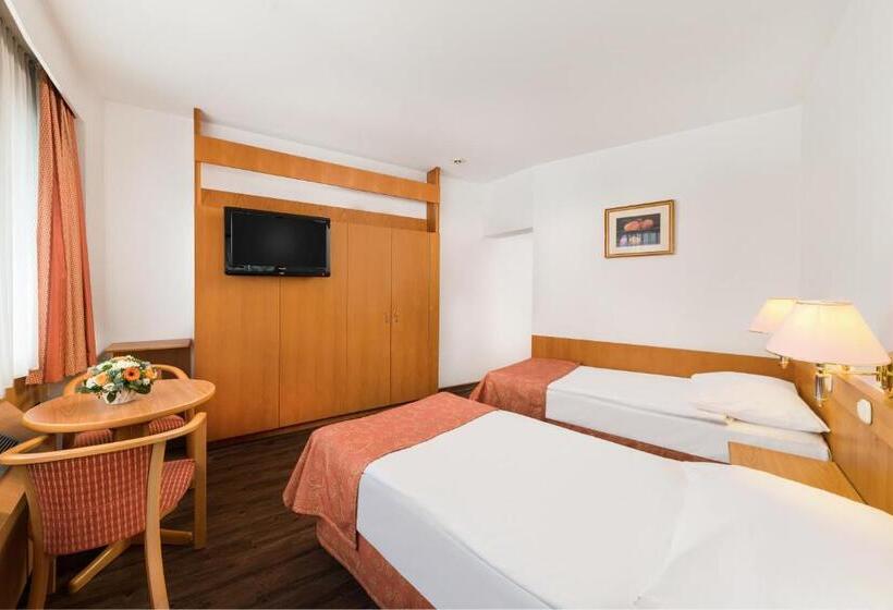 Номер Superior, Budapest