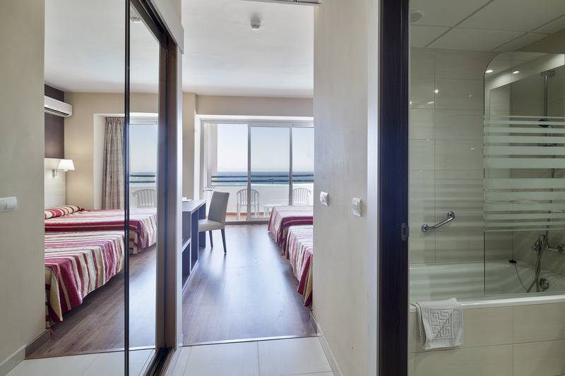 اتاق لوکس با چشم‌انداز دریا, Kassandra Palace Seaside Resort