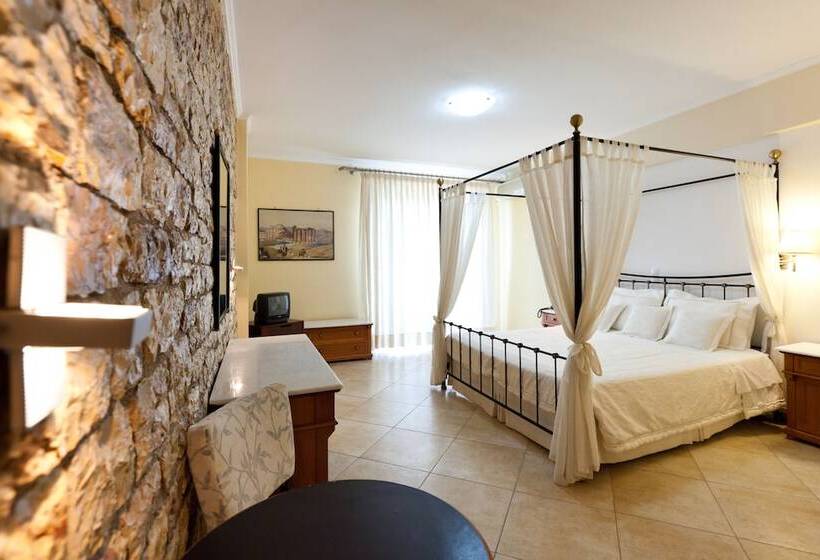 اتاق استاندارد سه نفره, Olympic Village Hotel & Spa