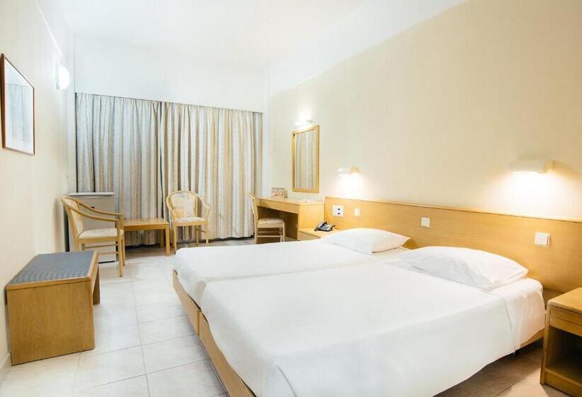 غرفة قياسية إطلالة جانبية علي البحر, Riviera