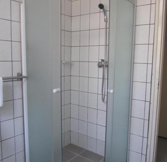 اتاق استاندارد, Síkfőkút