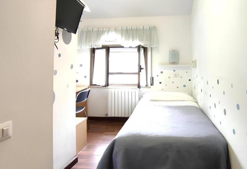 スタンダードシングルルーム, Birilli B&b