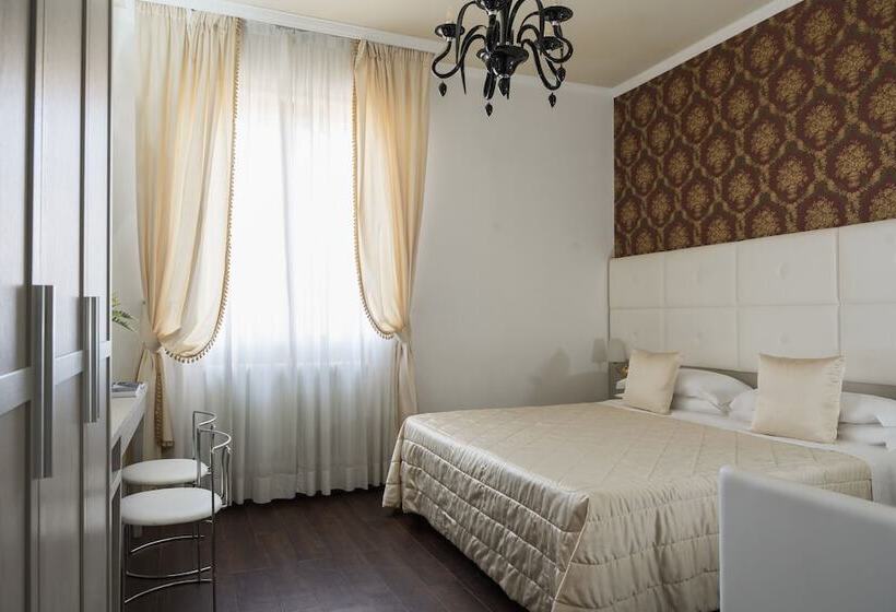 اتاق لوکس, Boutique Hotel Re Enzo
