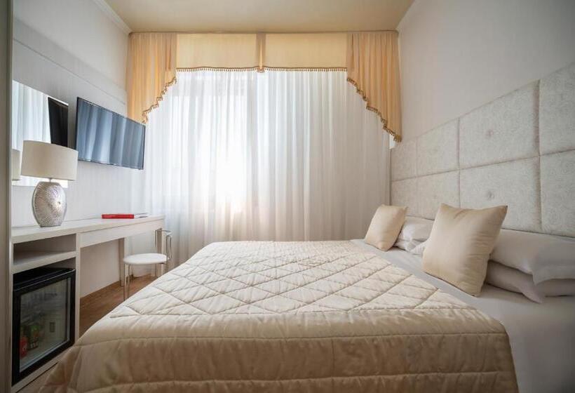 اتاق لوکس, Boutique Hotel Re Enzo