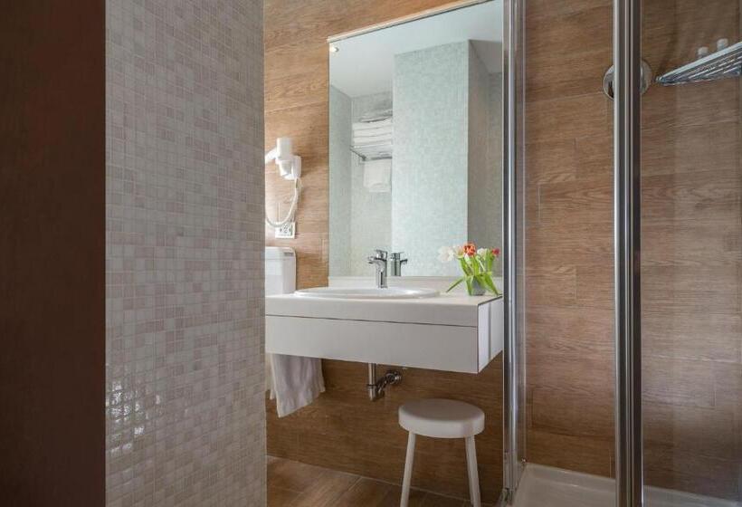 اتاق لوکس, Boutique Hotel Re Enzo
