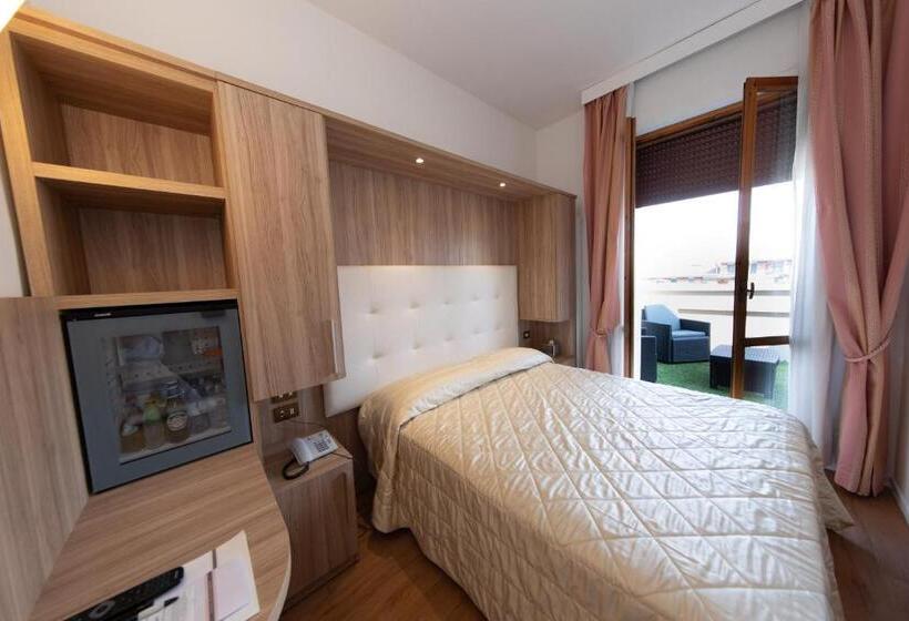 اتاق استاندارد با چشم‌انداز شهر, Boutique Hotel Re Enzo