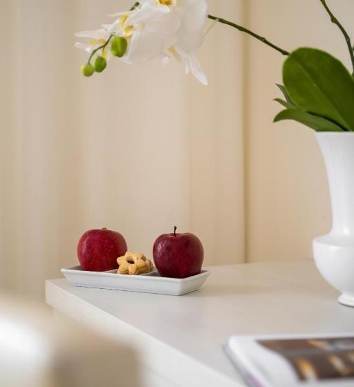 اتاق استاندارد یک نفره, Boutique Hotel Re Enzo