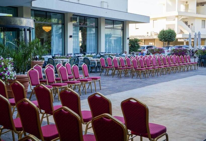 اتاق سوپریور, Internazionale Terme