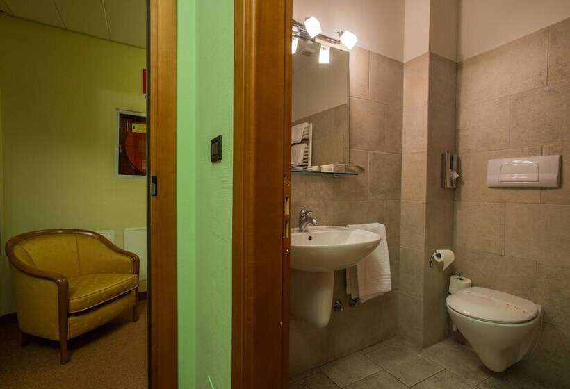 اتاق استاندارد, Lux