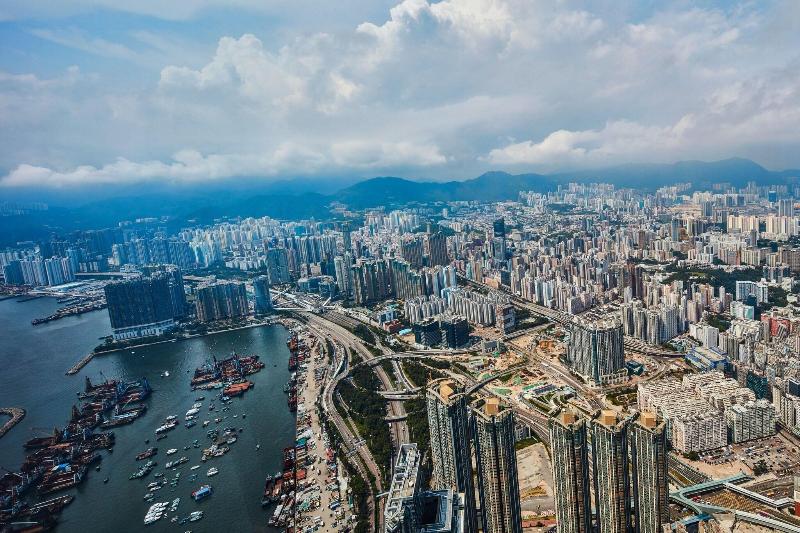 اتاق لوکس با چشم‌انداز دریا, The Ritz Carlton Hong Kong