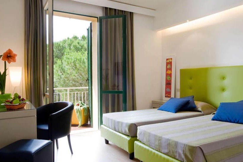 اتاق استاندارد چهار تخته, Uappala Club & Resort Lacona