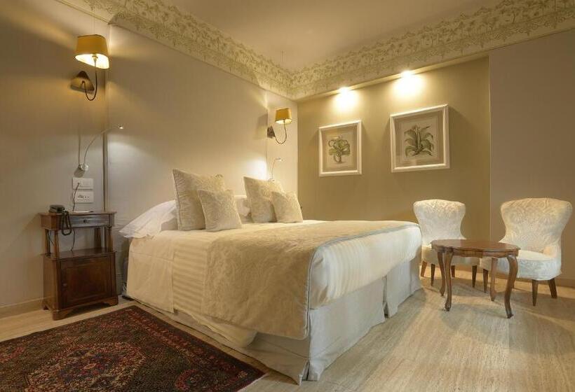 اتاق استاندارد, Augustus Hotel & Resort