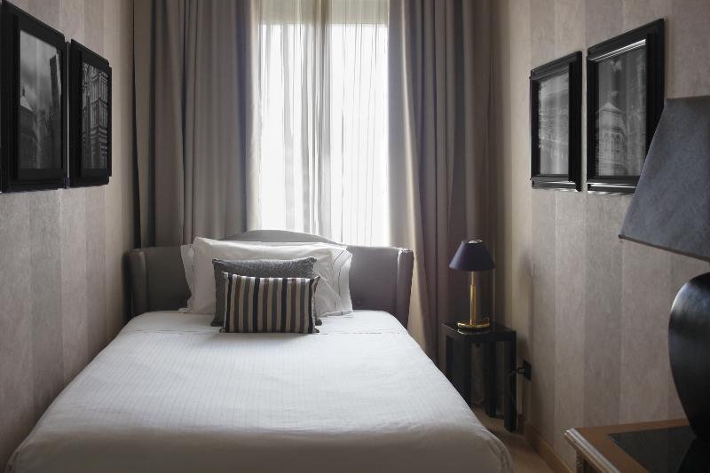 اتاق استاندارد یک نفره, c-hotels Ambasciatori