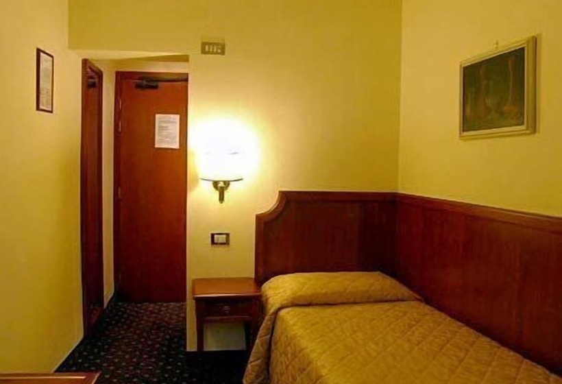 Quarto Estandar Individual, Arizona