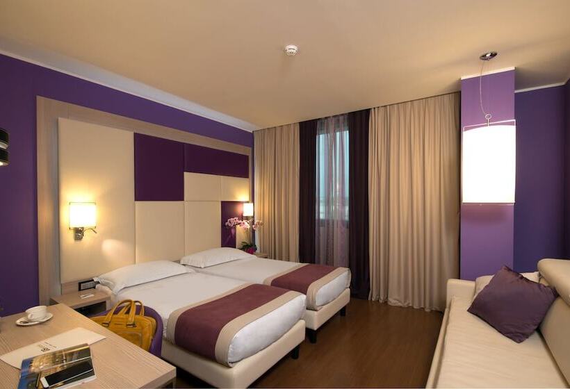 اتاق استاندارد سه نفره, As Hotel Limbiate Fiera