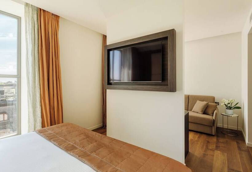 سوییت جونیور, Dei Cavalieri Milano Duomo