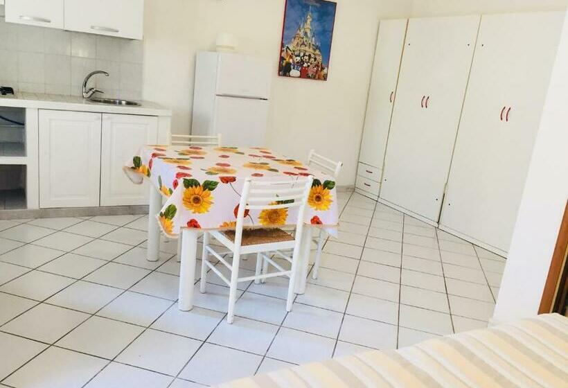 Escritório Estándar, Residence La Valdana