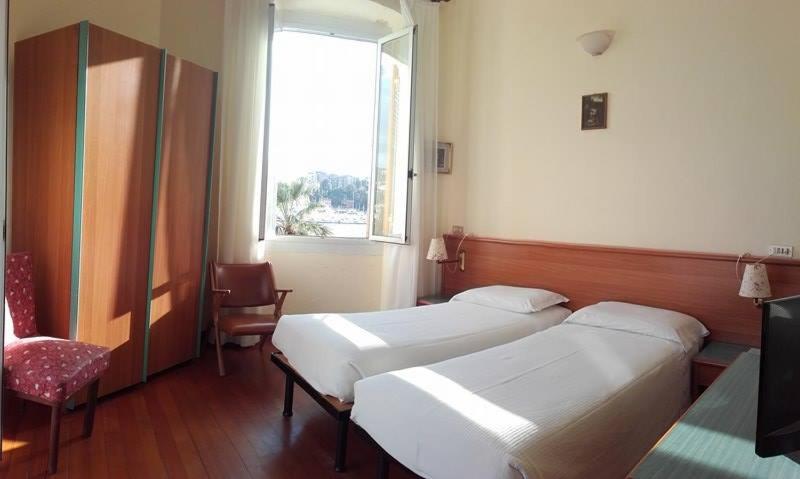 Номер Стандарт Вид на Море, Albergo Bandoni