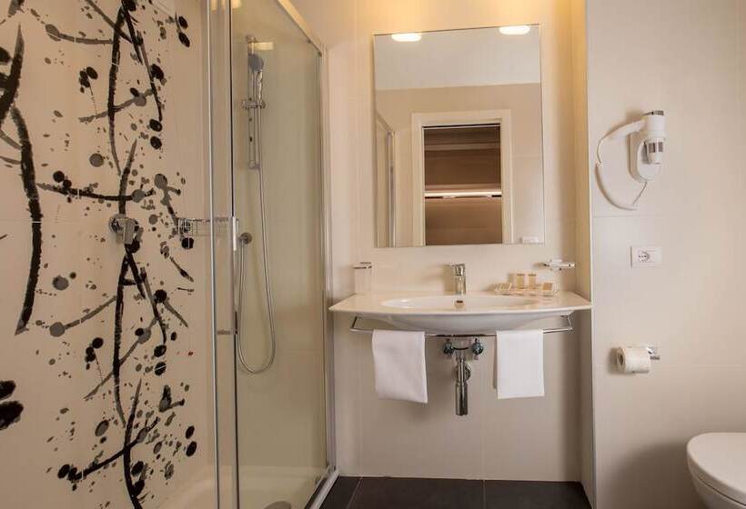 חדר דלוקס, American Palace Eur