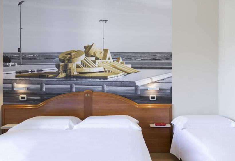 اتاق استاندارد سه نفره, B&b Hotel Pescara