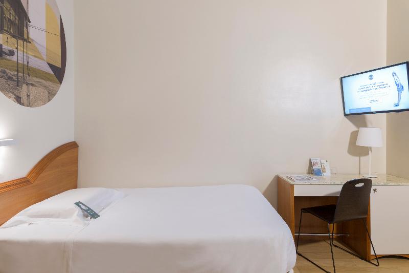 اتاق استاندارد یک نفره, B&b Hotel Pescara