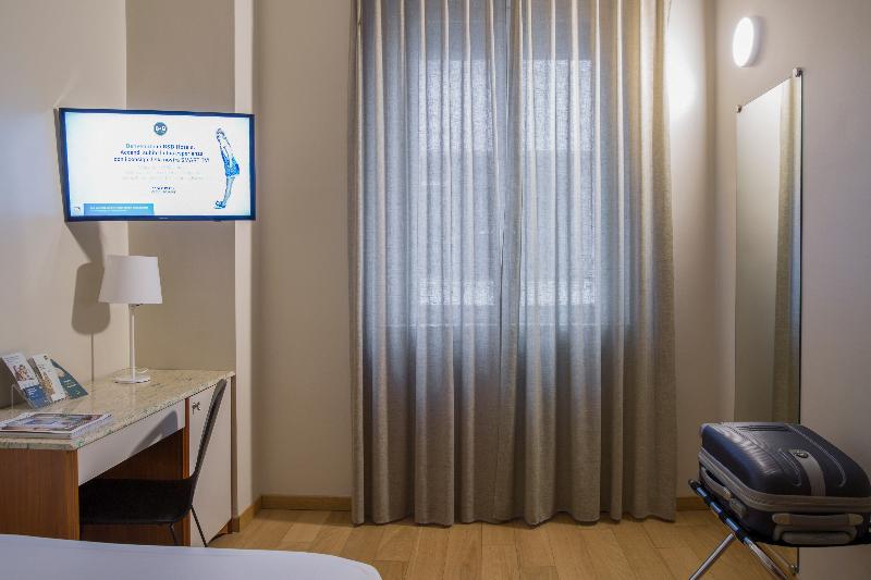 اتاق استاندارد یک نفره, B&b Hotel Pescara