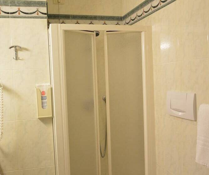 اتاق استاندارد, Grand Hotel Liberty